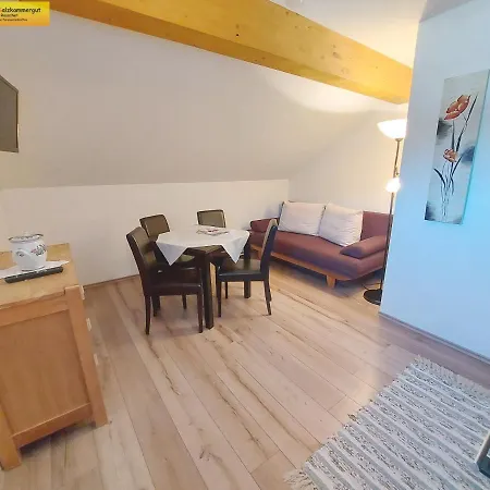 Haus Sandlweber *
